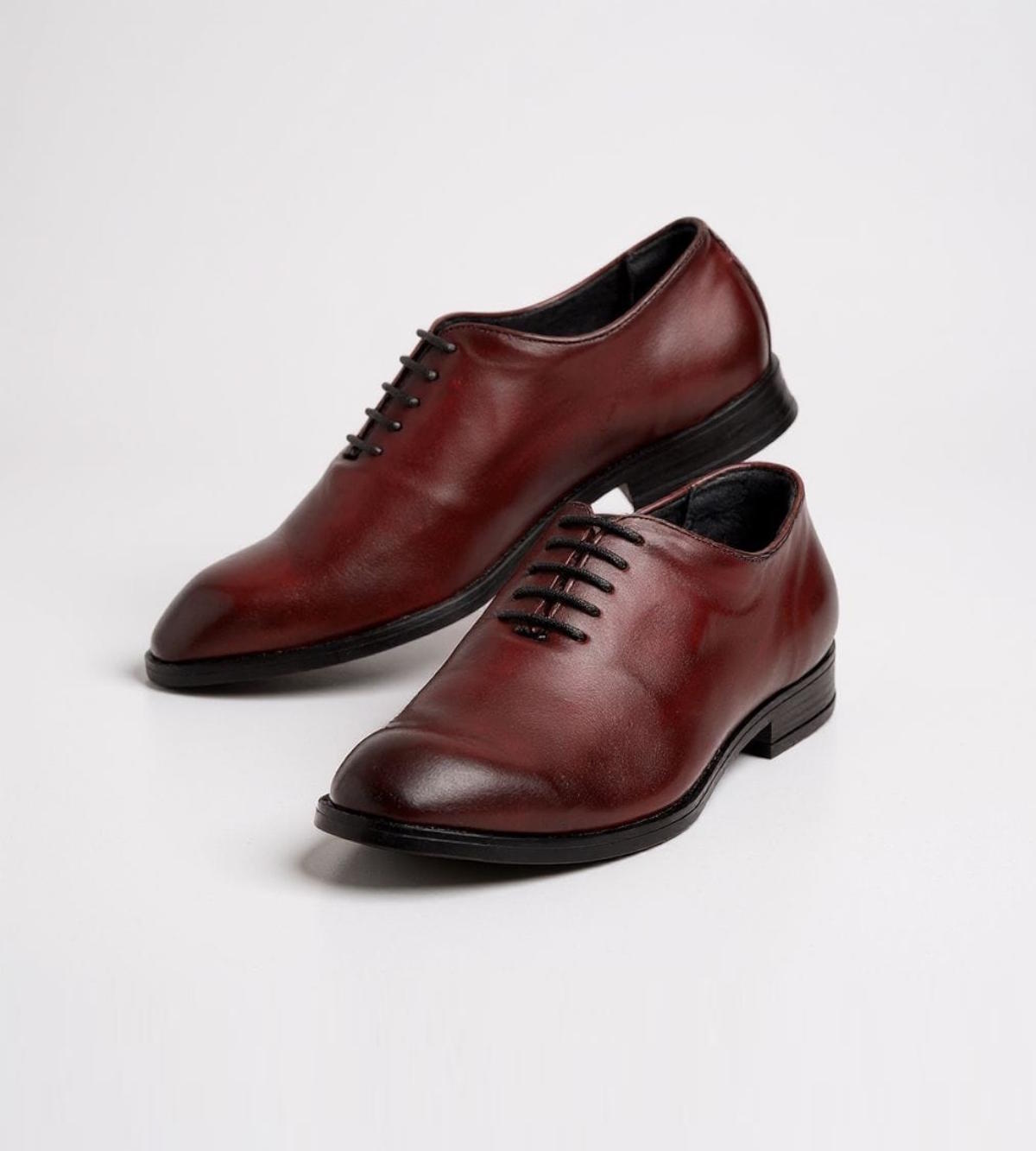 Wholecut Oxford Plain